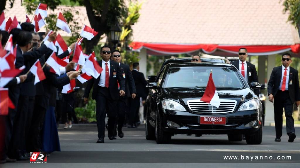 প্রেসিডেন্ট ভবনের সামনে অস্ত্রসহ গ্রেপ্তার তরুণী