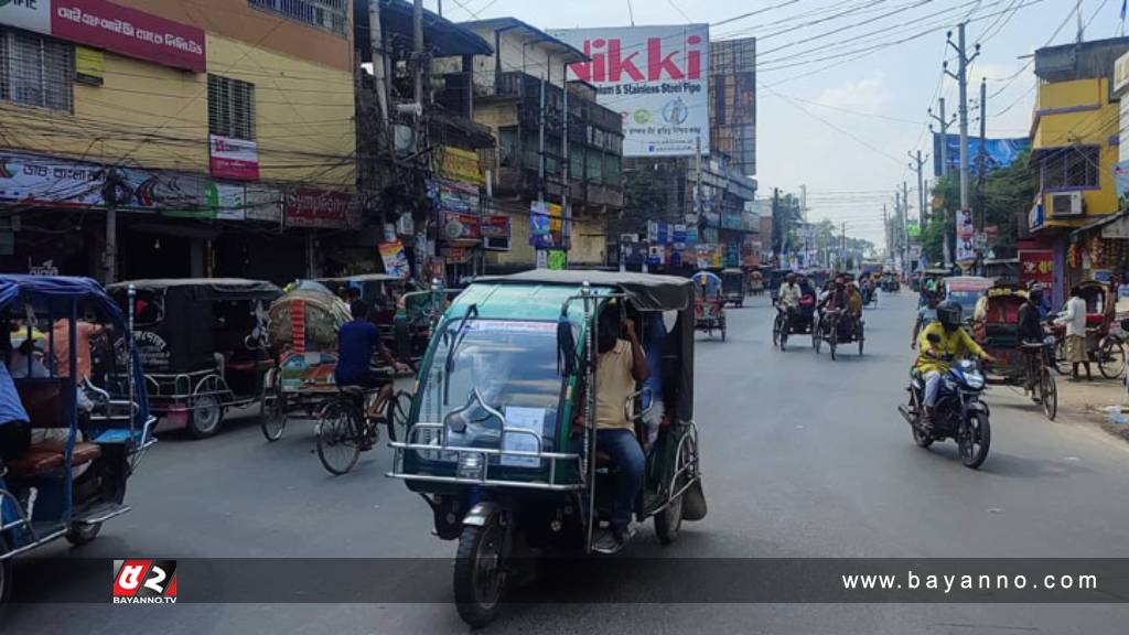 ফরিদপুরে পরিবহণ ধর্মঘট, দুর্ভোগে যাত্রীরা