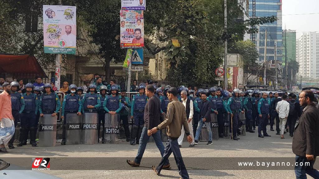 বিএনপির গণঅবস্থান: ঢাকায় ‘সতর্ক’ অবস্থানে পুলিশ