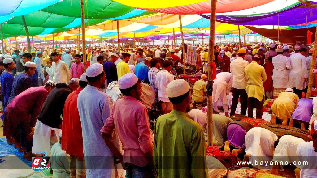 গাইবান্ধায় জেলা ইজতেমার ২য় দিনে লাখো মুসল্লীর ঢল