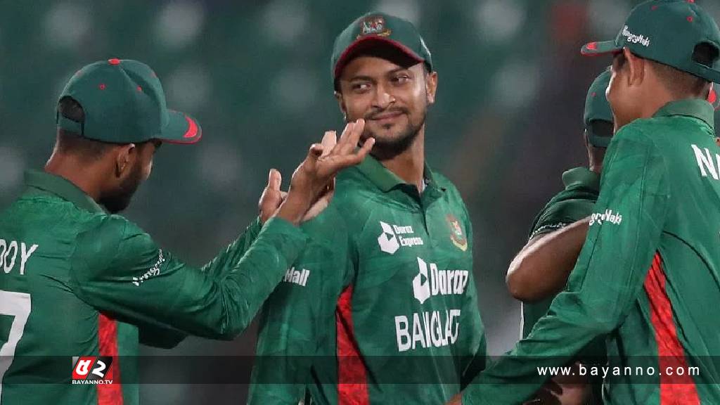 সাউদিকে পিছনে ফেলে শীর্ষে সাকিব