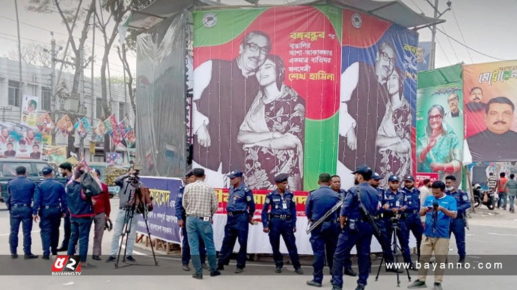 প্রধানমন্ত্রীর আগমন উপলক্ষে ময়মনসিংহের সর্বত্রই এখন সাজ সাজ রব