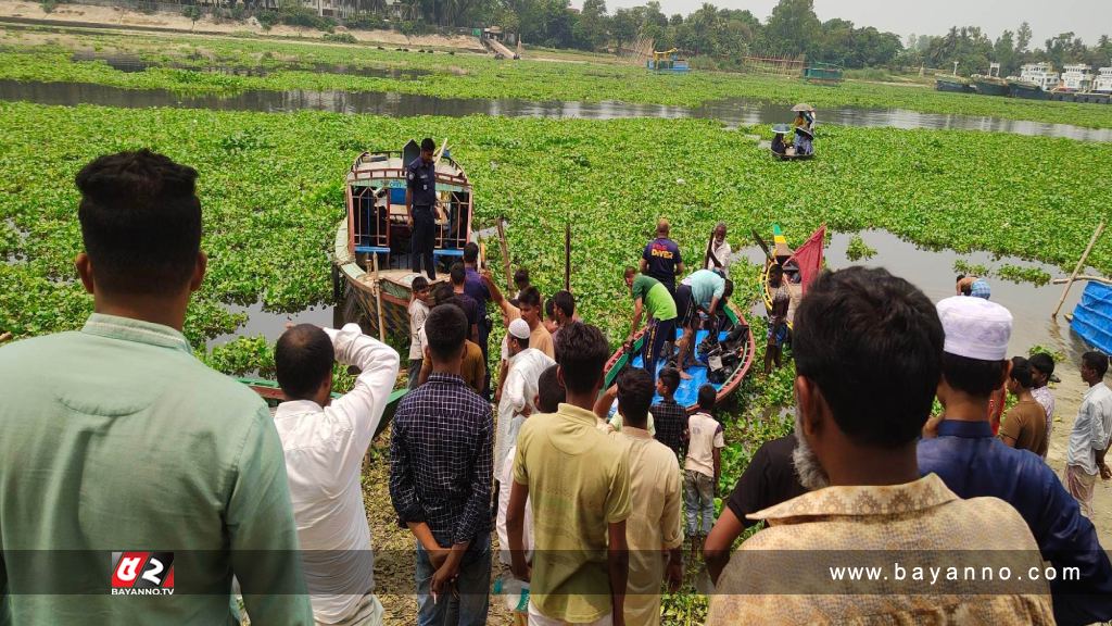 বাল্কহেডের ধাক্কায় নৌকাডুবি 