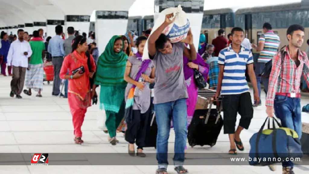 ঈদের ছুটি শেষ হচ্ছে আজ, ফিরছেন অনেকেই