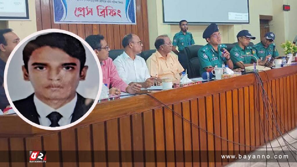 প্রক্সি দিতে গিয়ে গ্রেপ্তার বিসিএস কর্মকর্তা