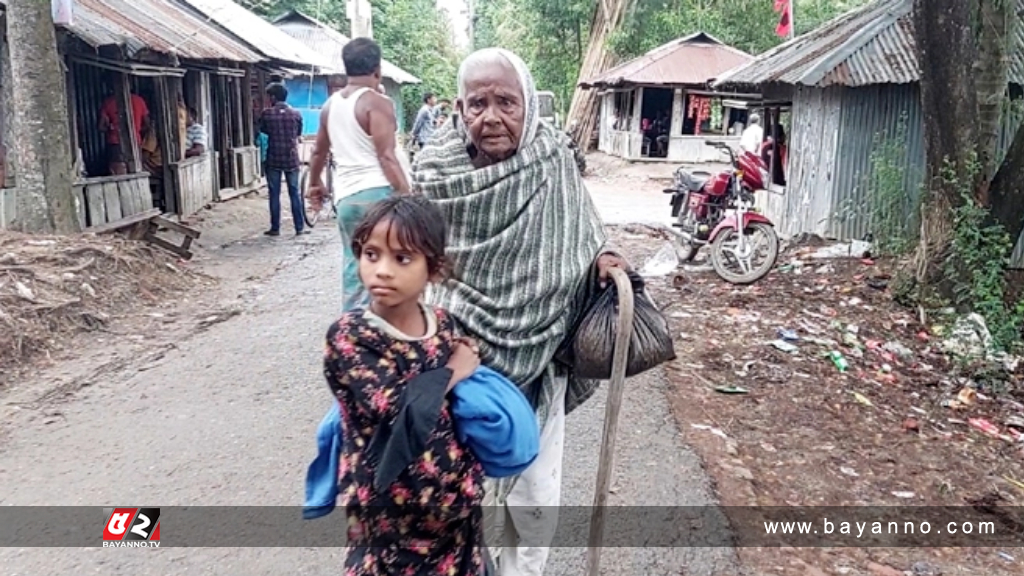 লোকজন আশ্রয়কেন্দ্র ছেড়ে বাড়ি ফিরছেন