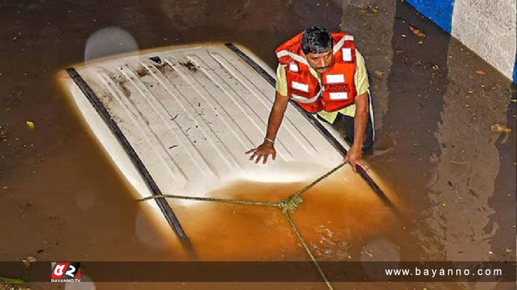 আন্ডারপাসের পানিতে গাড়ি ডুবে তরুণীর মৃত্যু