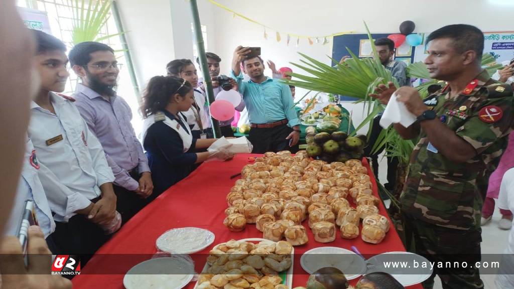 রূপগঞ্জে ফল উৎসব অনুষ্ঠিত হয়েছে