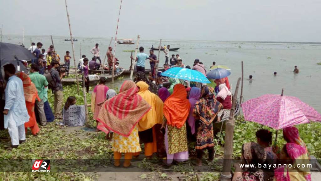 পদ্মায় গোসল করতে নেমে দুই শিক্ষার্থী নিখোঁজ