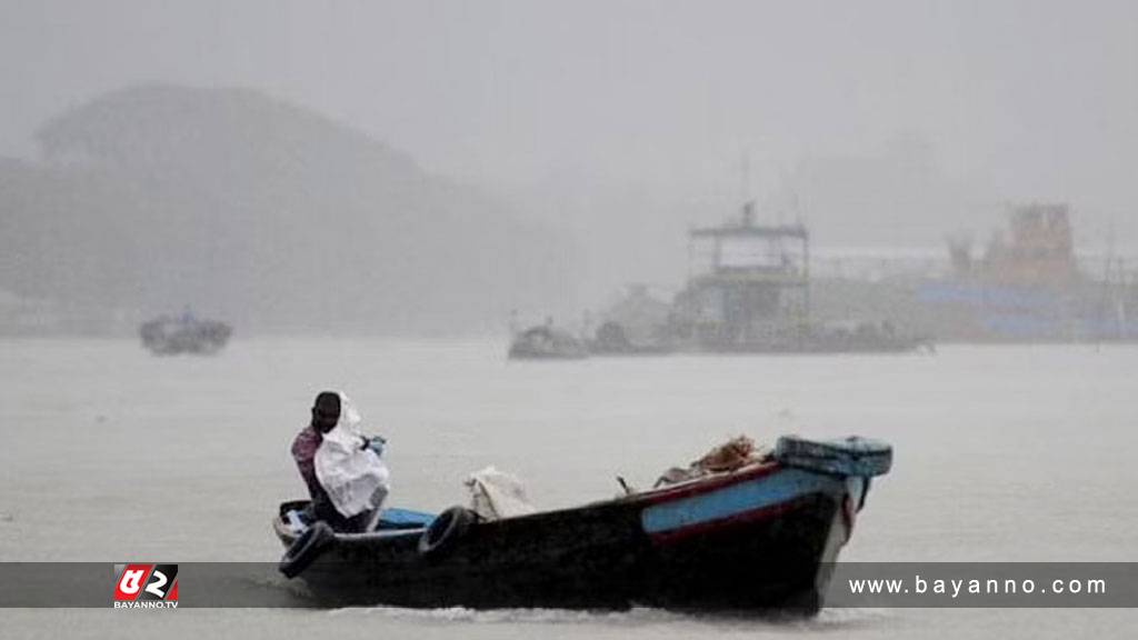 ১০ অঞ্চলে ৬০ কিমি বেগে ঝোড়ো হাওয়ার আভাস