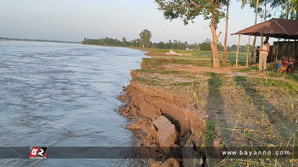 তিস্তার পানি বিপৎসীমা ছুঁই ছুঁই, দিশেহারা নদীপাড়ের মানুষ