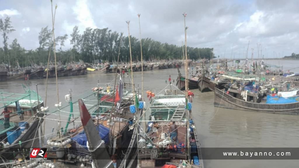 ৬৫ দিনের নিষেধাজ্ঞা শেষ, সাগরে যেতে প্রস্তুত জেলেরা