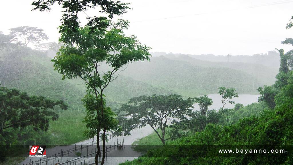 মৌসুমি বায়ুর প্রভাবে ঝোড়ো হাওয়াসহ বজ্রবৃষ্টির আভাস