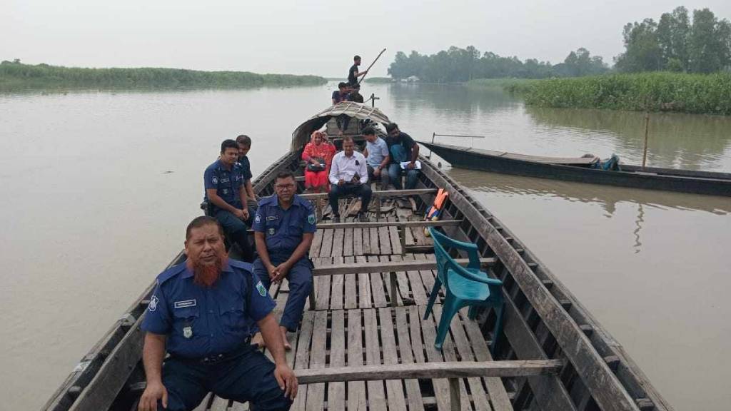 যমুনায় অবৈধভাবে বালু উত্তোলনের দায়ে ৫ লাখ টাকা জরিমানা