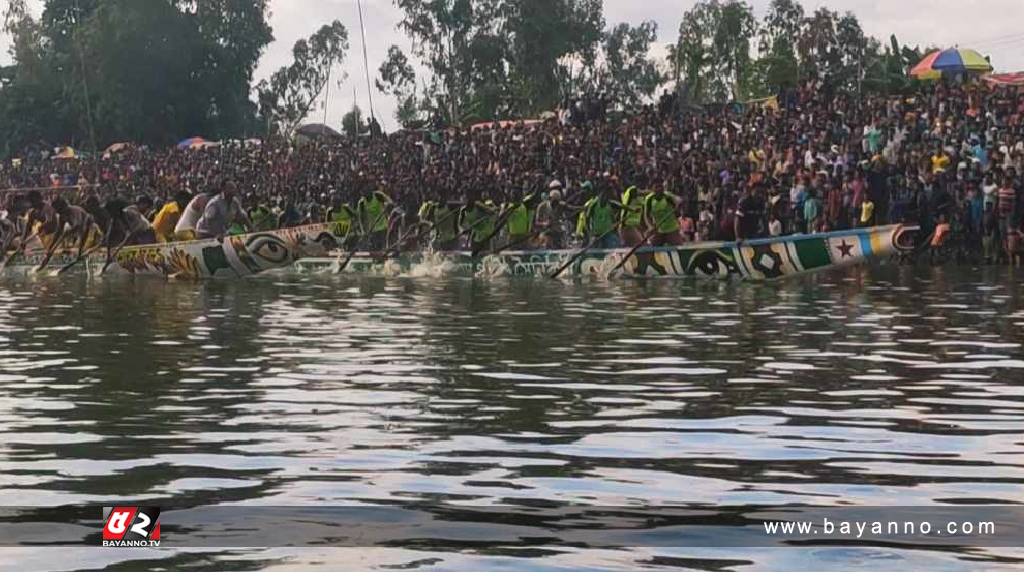 কুড়িগ্রামে ঐতিহ্যবাহী নৌকা বাইচ ফাইনাল খেলা অনুষ্ঠিত