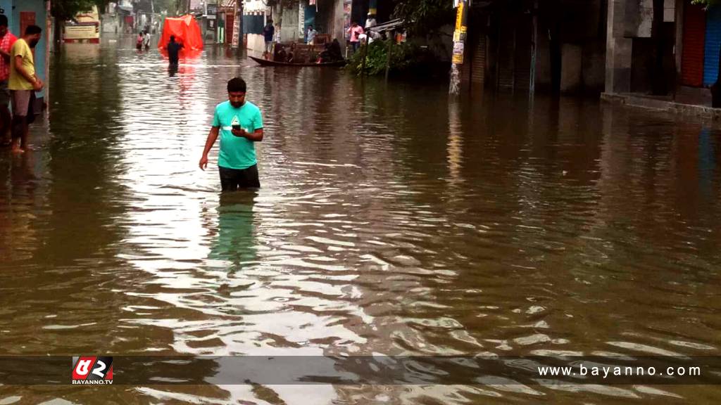 ভারী বর্ষণে ভাসছে রাজশাহী, সর্বোচ্চ ২৫০ মিলিমিটার বৃষ্টিপাত রেকর্ড