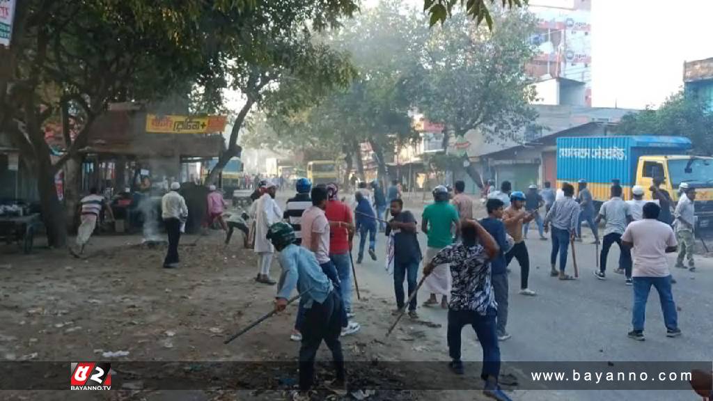 কিশোরগঞ্জে অবরোধে ত্রিমুখী সংঘর্ষ, নিহত ২