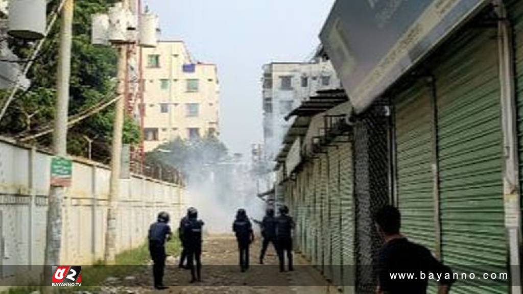 শ্রমিক-পুলিশের ধাওয়া-পাল্টা ধাওয়া, গুলিবিদ্ধ ভ্যানচালক