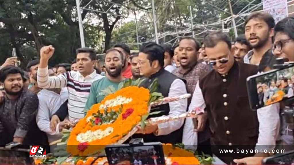 বঙ্গবন্ধুর প্রতিকৃতিতে শ্রদ্ধা জানিয়ে যা বললেন ফেরদৌস