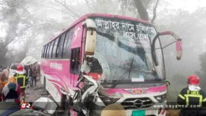 বাস-মাইক্রোবাস সংঘর্ষে ইপিজেডের দুই কর্মকর্তা নিহত