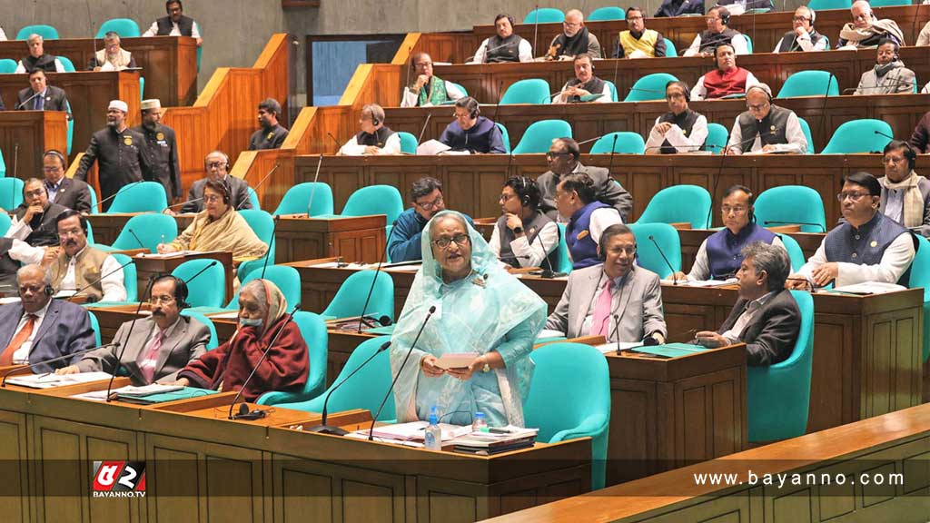 বিএনপি-জামায়াতের সহিংসতায় ৬০০ যানবাহন ভাঙচুর, নিহত ১৩ জন