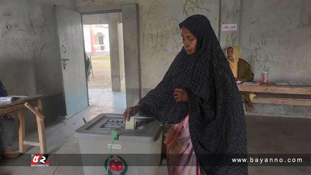 ভোটগ্রহণ চলছে স্থগিত হওয়া নওগাঁ-২ আসনে