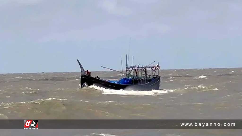 মেঘনায় ট্রলার ডুবে নিহত ১, পুলিশ সদস্যসহ নিখোঁজ ৬