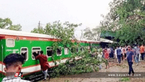 ঝড়ে সিলেটের সঙ্গে সারা দেশের রেল যোগাযোগ বন্ধ