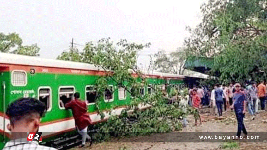 ঝড়ে সিলেটের সঙ্গে সারা দেশের রেল যোগাযোগ বন্ধ