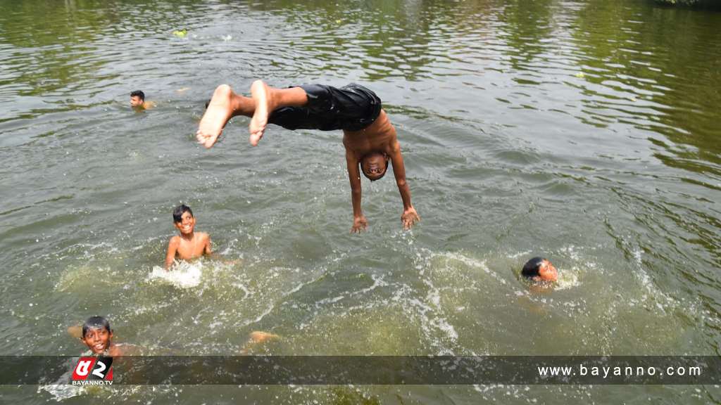 উত্তরাঞ্চলে রেকর্ড তাপমাত্রা, বিপর্যস্ত জনজীবন