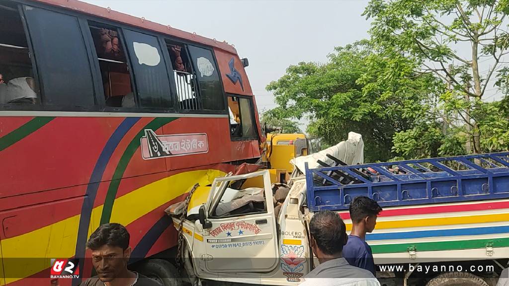 ঈদযাত্রার ১৫ দিনে সড়কে ঝরল ৪০৭ প্রাণ