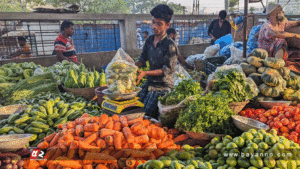 রেমালের অজুহাতে বাড়লো সবজির দাম