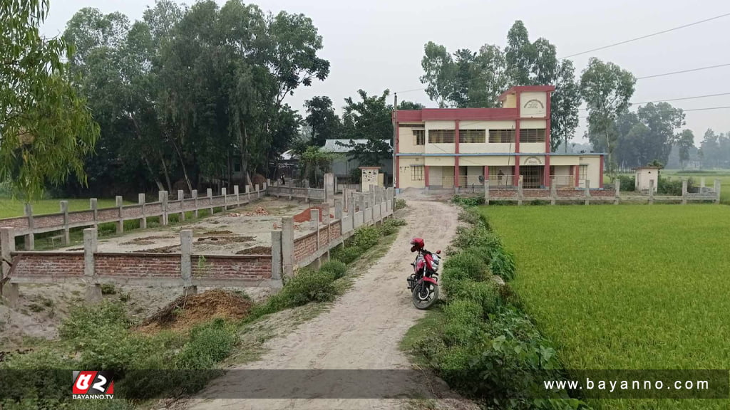 কুড়িগ্রামে সরকারি প্রাথমিক বিদ্যালয়ে বরাদ্দের টাকা নয়ছয়