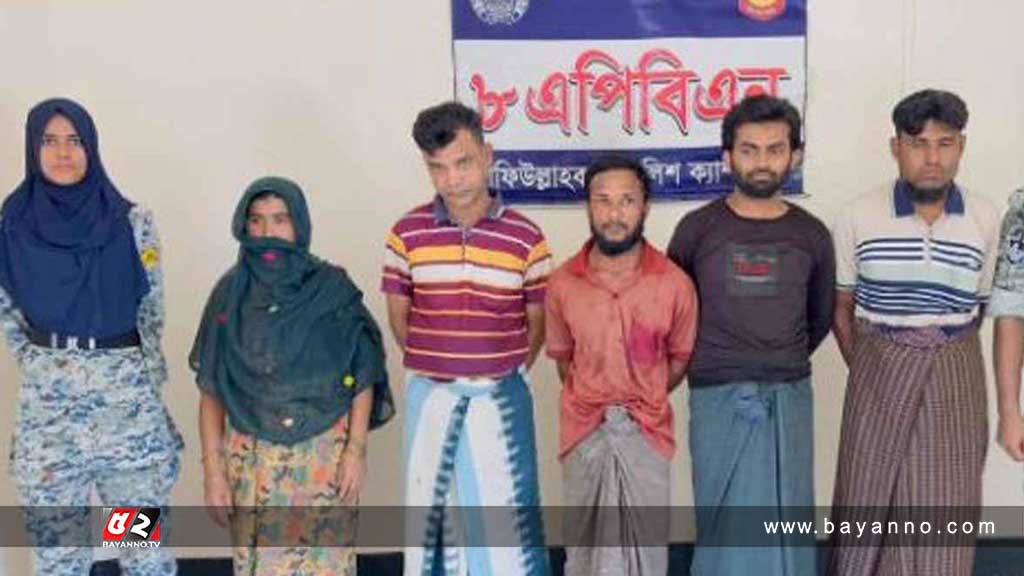 ক্যাম্পে পুলিশের ওপর হামলা, ৫ রোহিঙ্গা গ্রেপ্তার