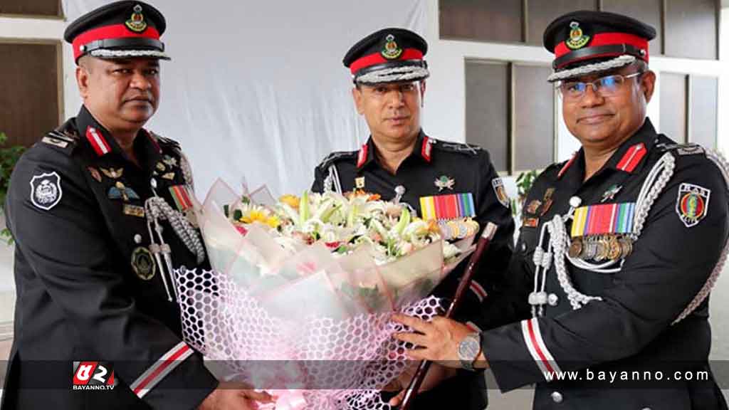 র‍্যাবের মহাপরিচালক হিসেবে দায়িত্ব নিলেন হারুন অর রশিদ