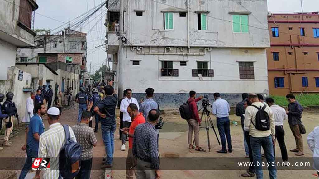 রূপগঞ্জের জঙ্গি আস্তানা থেকে তিনটি বোমা উদ্ধার