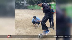 ফুটবল টো ট্যাপে ঢাবি শিক্ষার্থীর বিশ্ব রেকর্ড