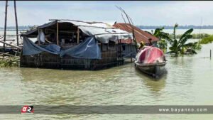 কুড়িগ্রামে এখনো পানিবন্দী ২ লাখ মানুষ, বেড়েছে দুর্ভোগ