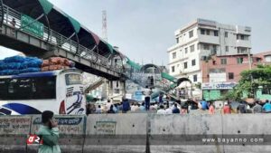 যাত্রাবাড়ীতে ঢাকা-চট্টগ্রাম মহাসড়ক সম্পূর্ণ বন্ধ, ভোগান্তিতে মানুষ