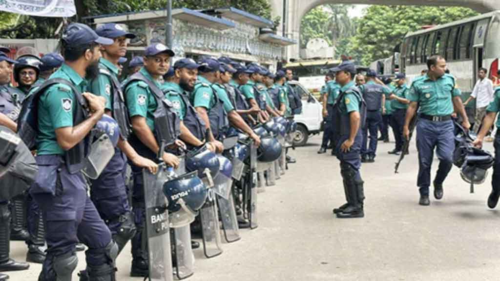 বৈষম্যবিরোধী ছাত্রদের বিক্ষোভ : রাজধানীতে সর্তক অবস্থানে পুলিশ