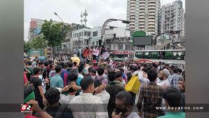 কোটা আন্দোলন: ‍সাইন্সল্যাবে অবস্থান নিয়েছেন শিক্ষার্থীরা